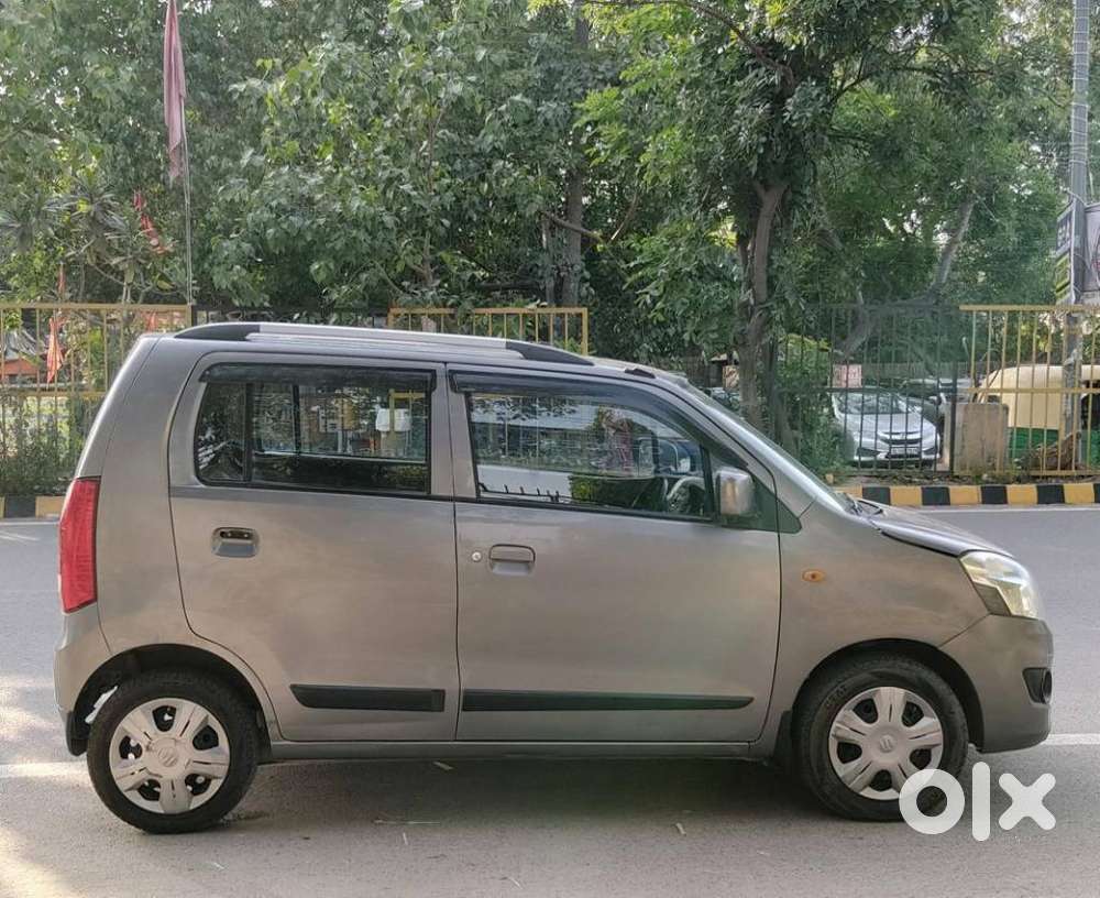 Maruti Suzuki Wagon R 1.0 Vxi Plus Amt, 2017, Petrol