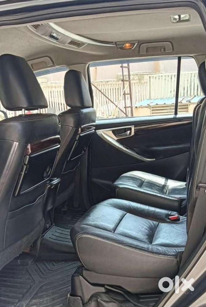 Toyota Innova Crysta 2018 Diesel 175000 Km Driven