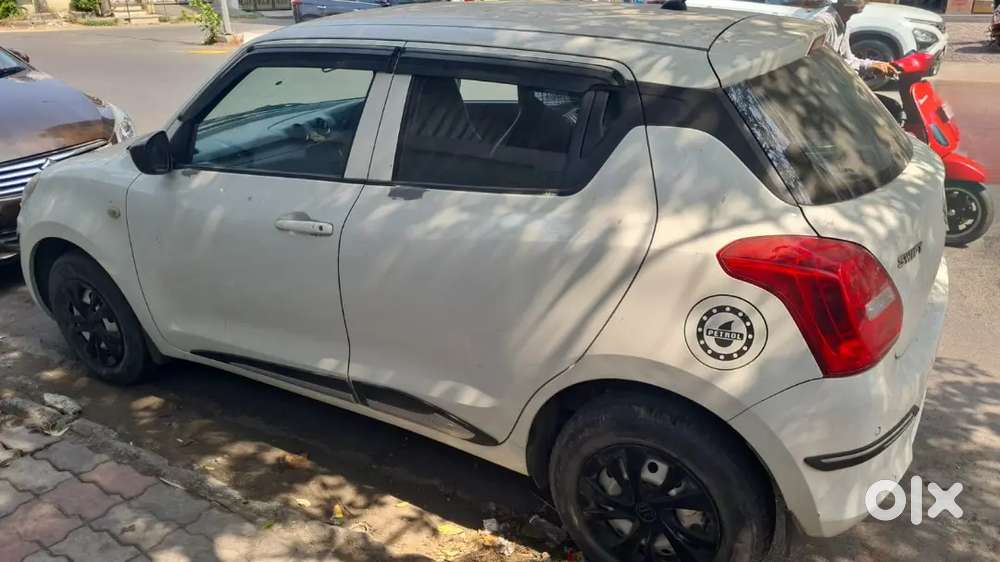 Maruti Suzuki  Swift Lxi 2020 Petrol Well Maintained
Full Insurance