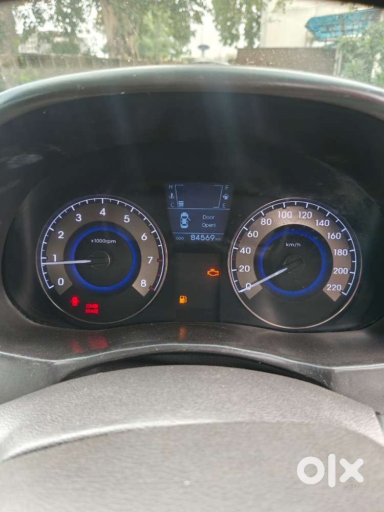 Hyundai Fluidic Verna 1.6 Vtvt Sx, 2015, Cng & Hybrids