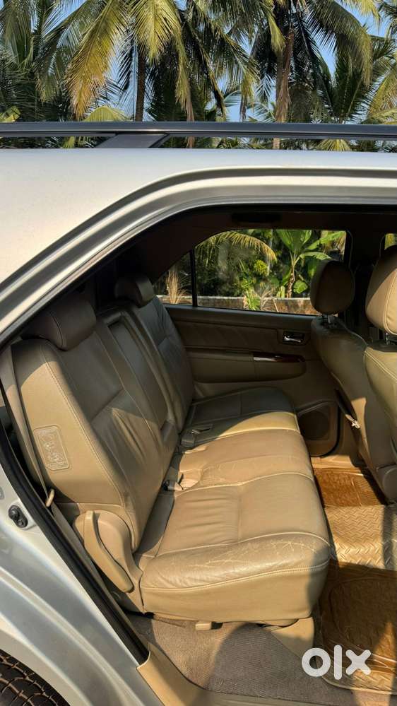 2011 Toyota Fortuner 4 X 4 Manual Diesel