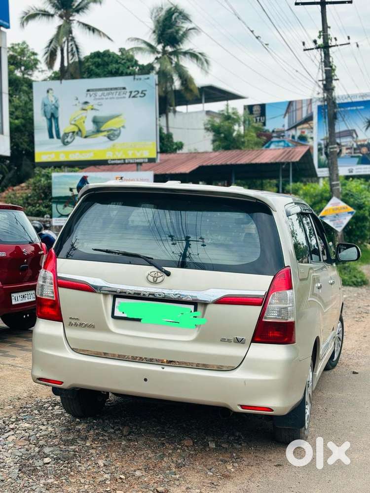 Toyota Innova Petrol 2006 Year