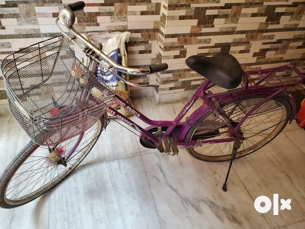 Ladies cycle best sale in olx