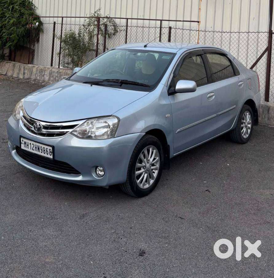 Toyota Etios V, 2012, Petrol