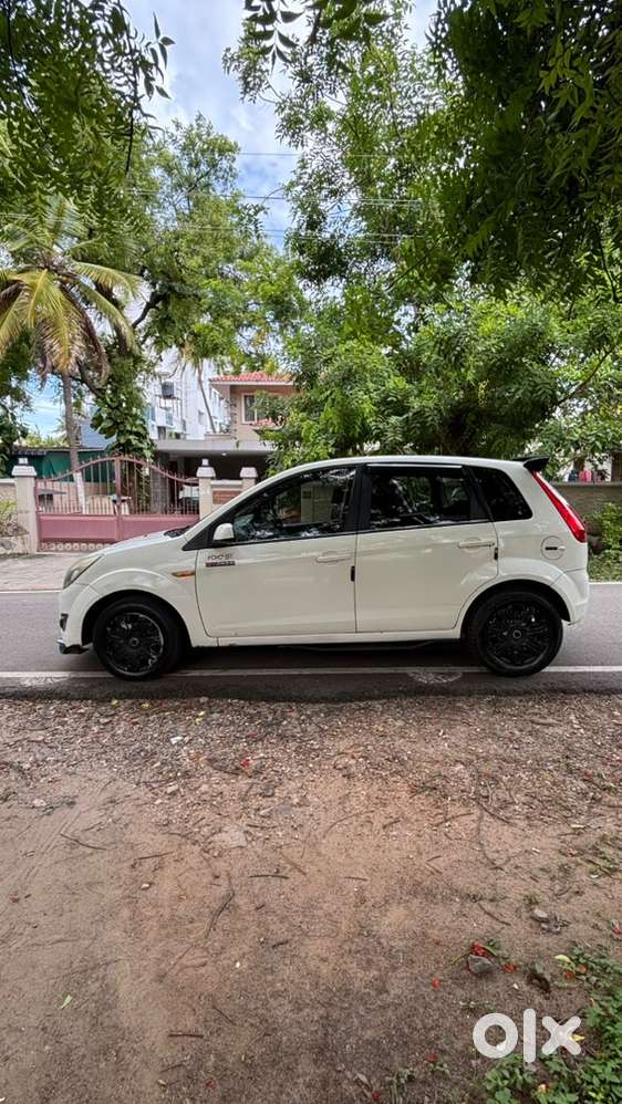 Fird Figo Titanium