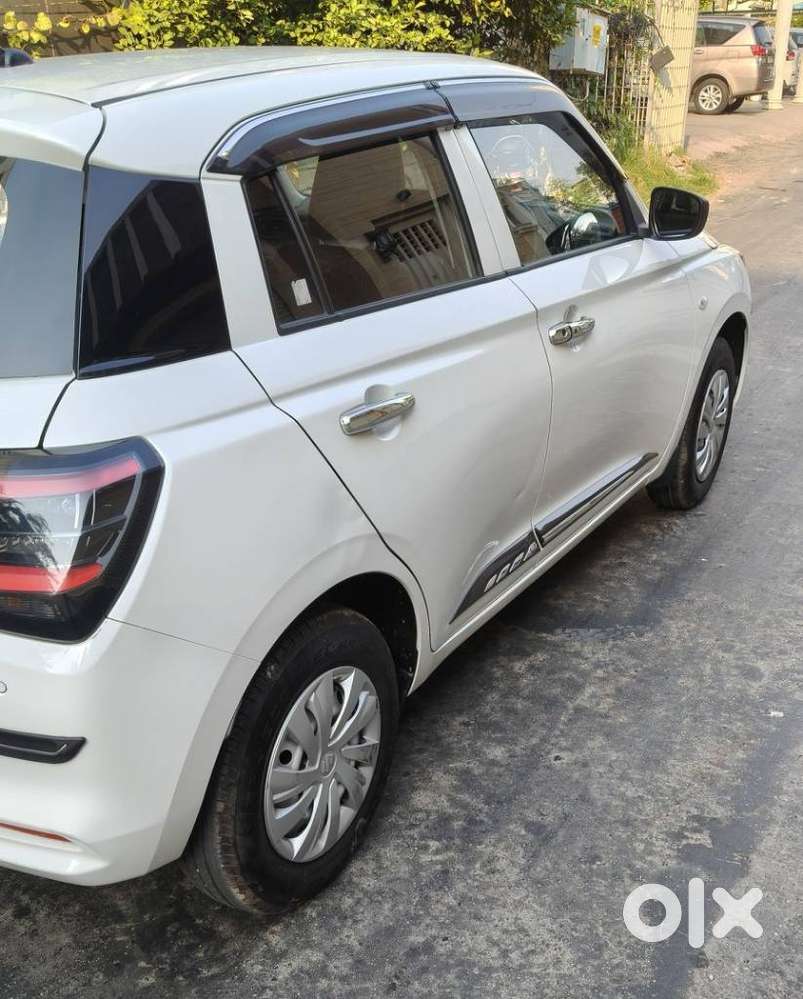 Maruti Suzuki Swift 1.2 Lxi (o), 2026, Petrol