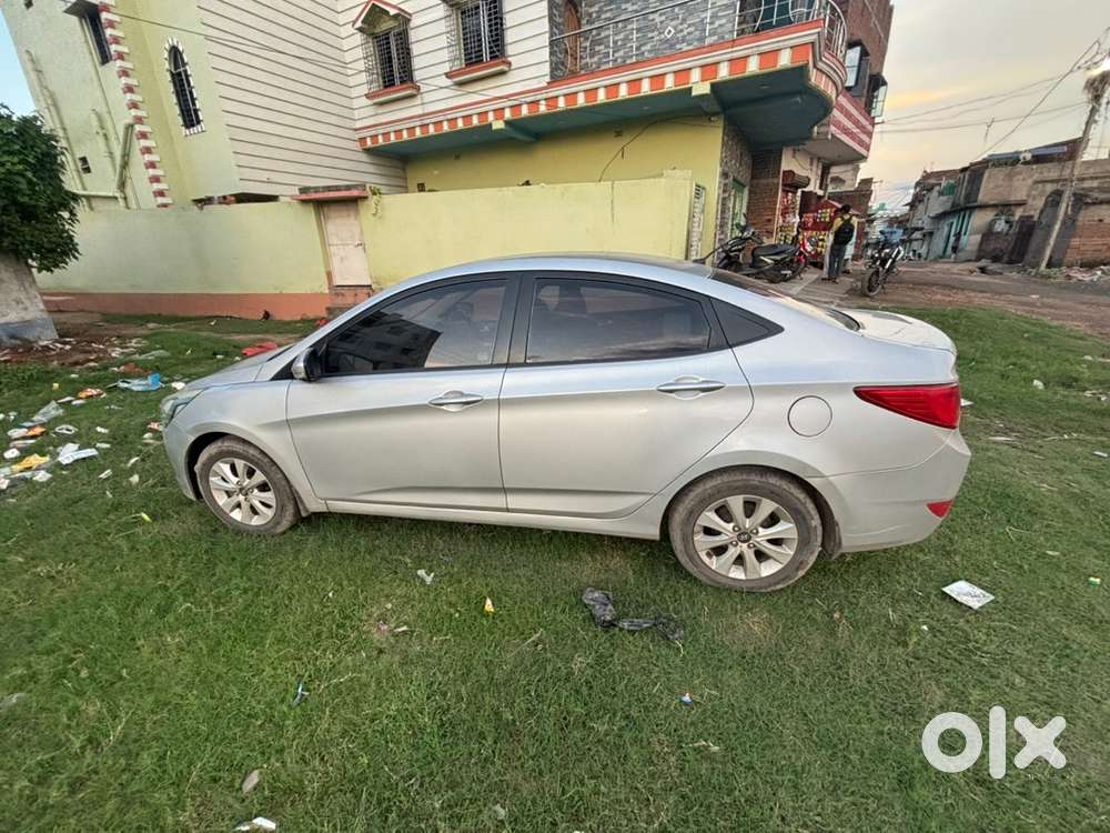 Hyundai Verna Petrol 2015