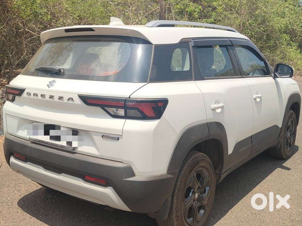 Maruti Suzuki Brezza 1.5 Zxi Smart Hybrid, 2024, Petrol