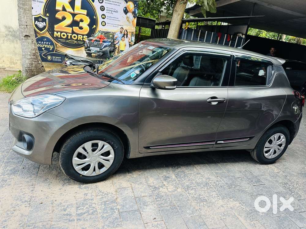 Maruti Suzuki Swift Vxi + Manual, 2021, Petrol