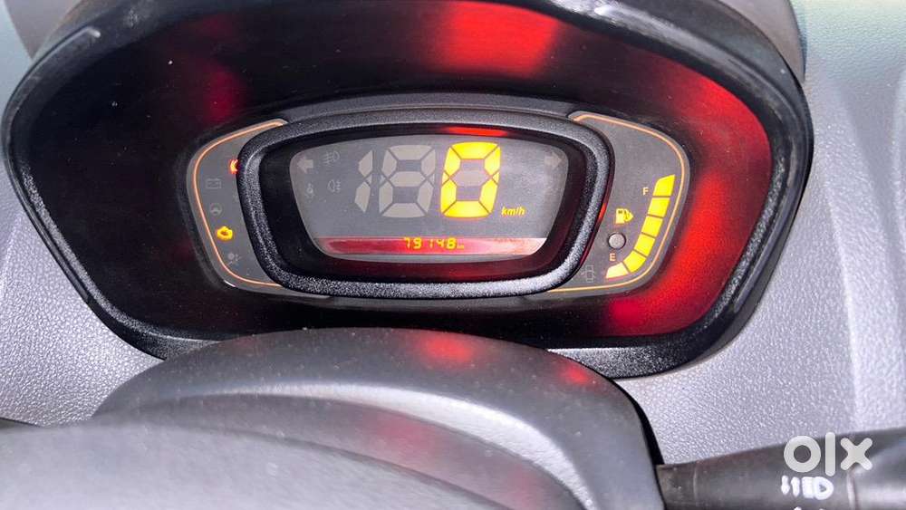 Renault Kwid Petrol Well Maintained