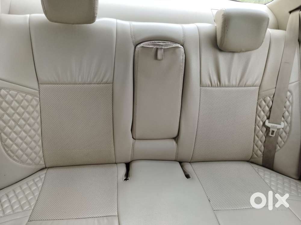 Maruti Suzuki Swift Dzire Vxi Optional, 2020, Petrol