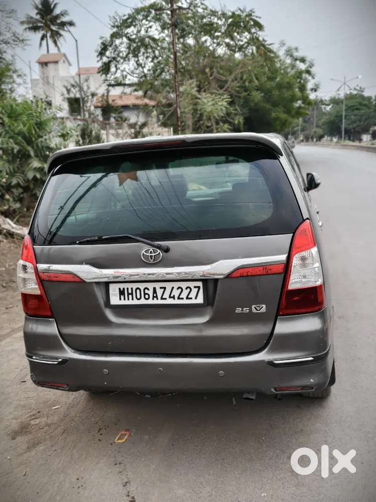 Toyota Innova 2010 Diesel 50000 Km Driven