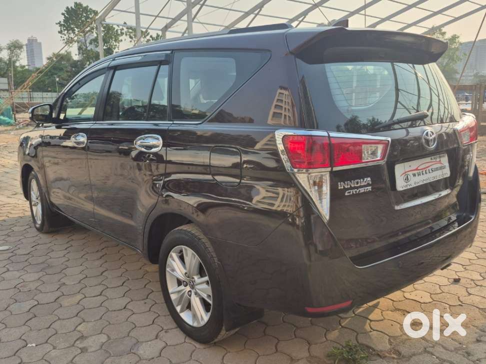 Toyota Innova Crysta 2.8z Automatic, 2016, Diesel