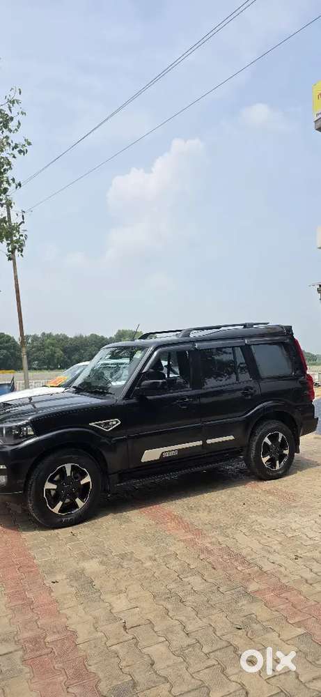 Mahindra Scorpio Classic 2023 Diesel Manual 2nd Owner