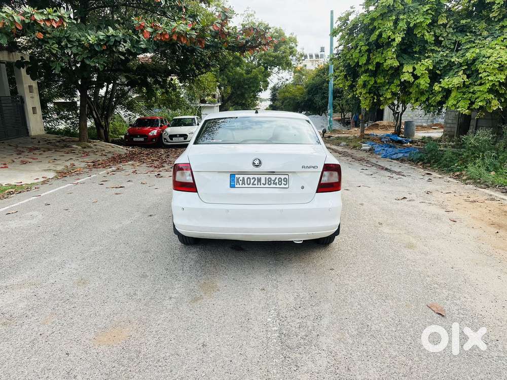 Skoda Rapid Elegance 1.6 TDI CR Manual, 2014, Diesel