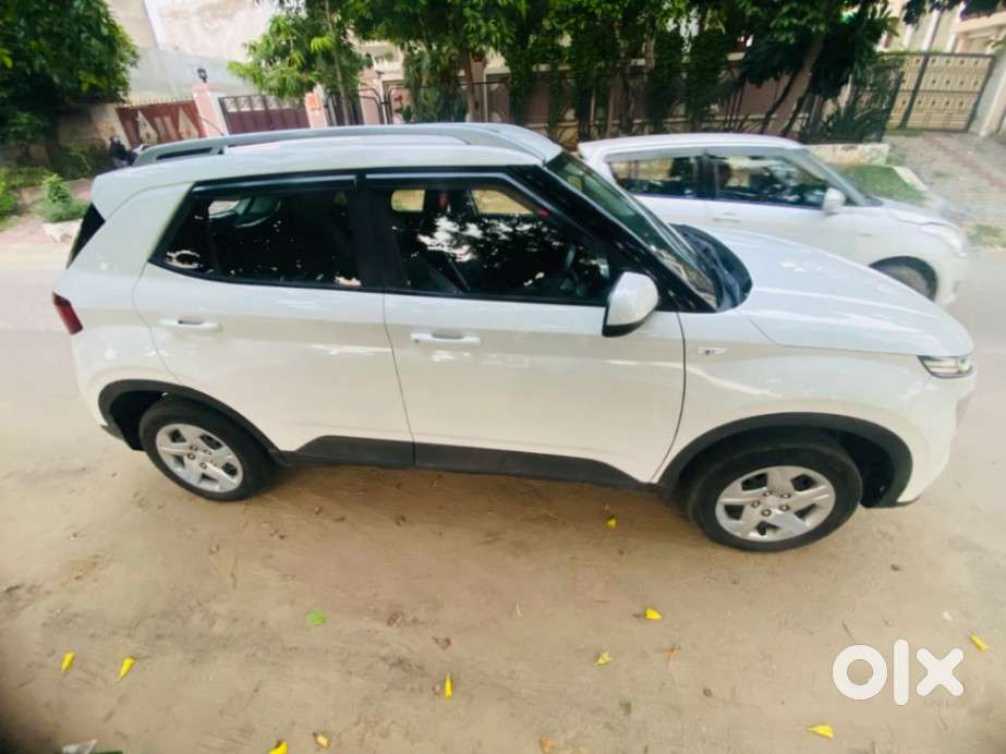 Hyundai Venue, 2021, Petrol