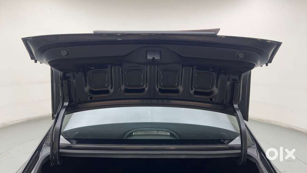 Hyundai Verna 1.5 Sx Turbo Petrol Mt, 2023, Petrol