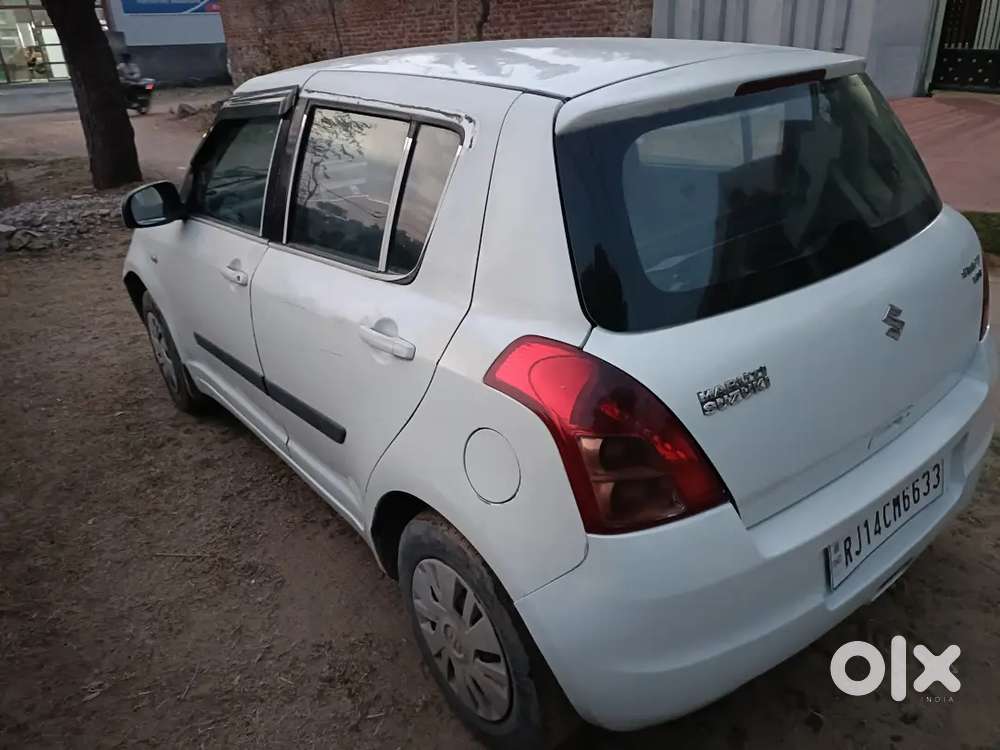 Maruti Suzuki Swift 2011 Diesel Manual Fourth-hand