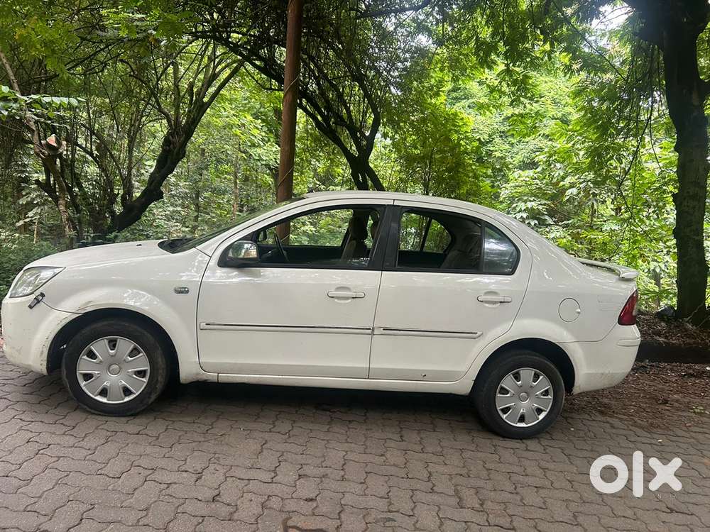 Ford Fiesta 2009 Petrol 40000 Km Driven