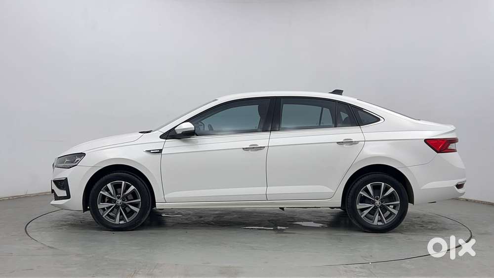 Skoda Slavia Style 1.0l Tsi Mt, 2022, Petrol