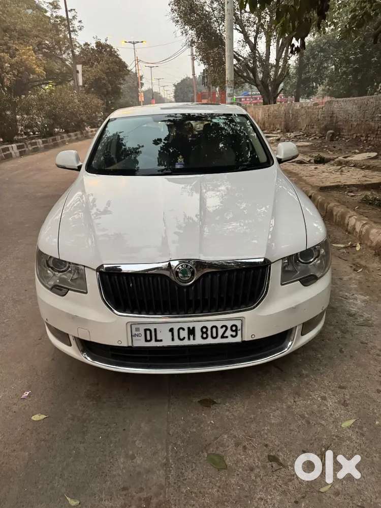 Skoda Superb 2012 Petrol Well Maintained