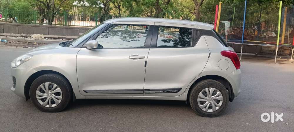 Maruti Suzuki Swift Vxi + Manual, 2021, Petrol