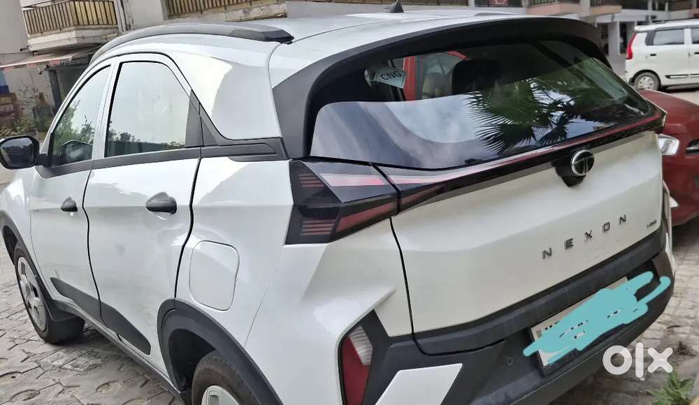 Tata Nexon Smart Plus 2025 With Low Km
