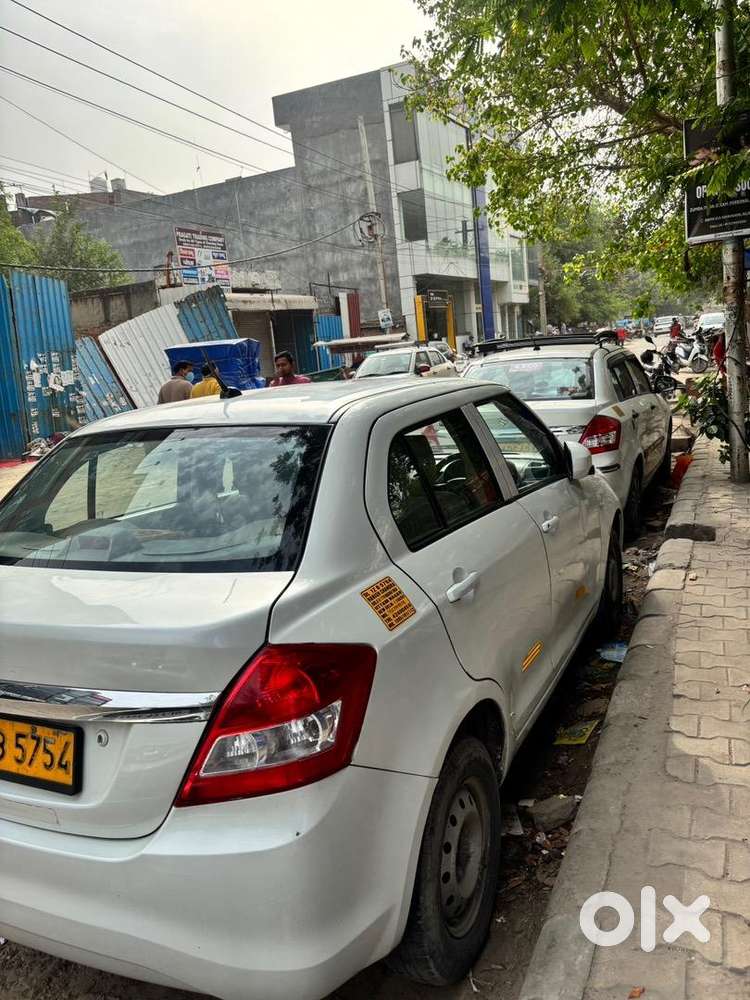Maruti Suzuki Swift Dzire 2017 Petrol 185000 Km Driven
