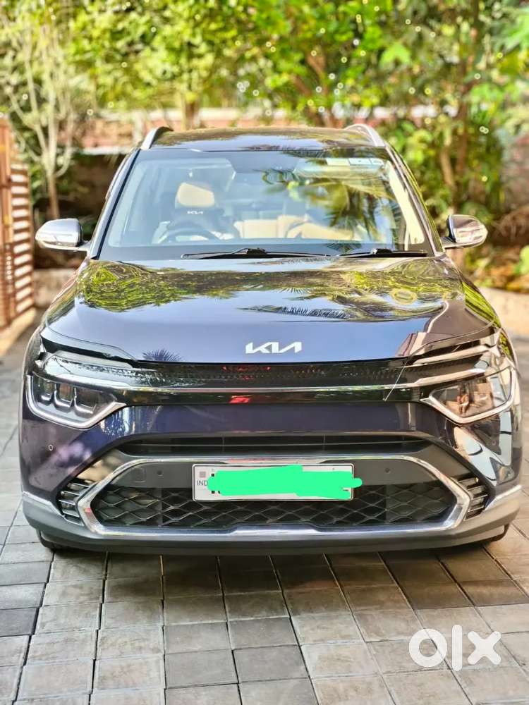 Kia Carens 2023 Diesel 25000 Km Driven Well Maintained