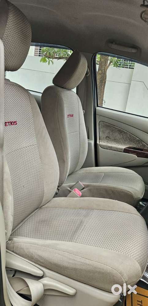 Toyota Etios Liva 2014-2016 V, 2014, Petrol