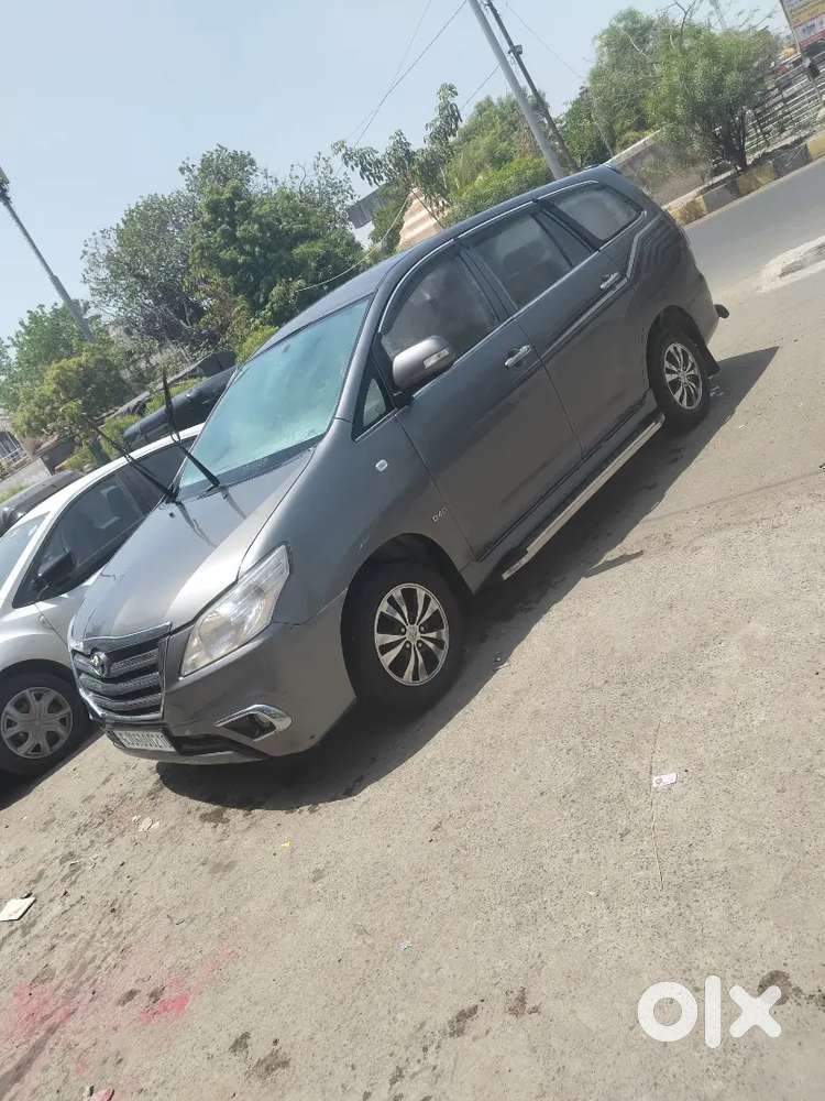 Toyota Innova 2010 Diesel Well Maintained