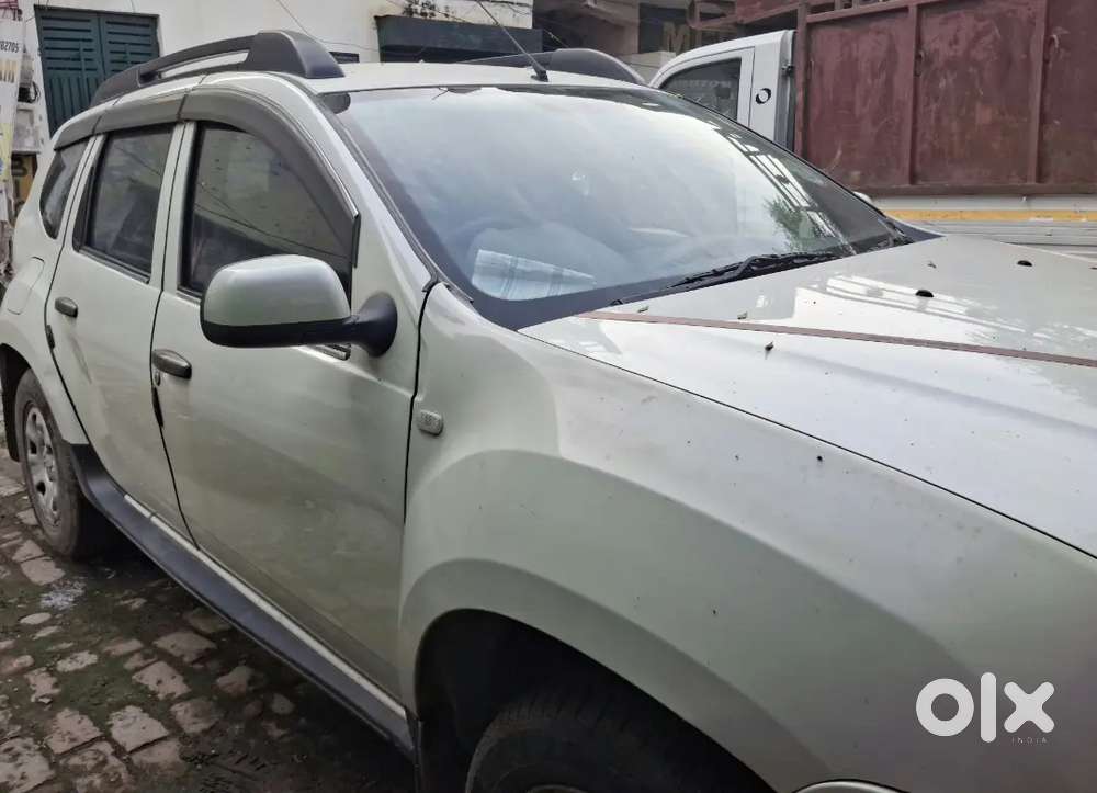 Renault Duster 2016 Petrol Cng On Paper Good Condition