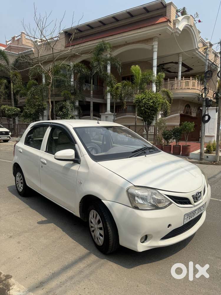 Toyota Etios Liva 1.2 G, 2015, Diesel