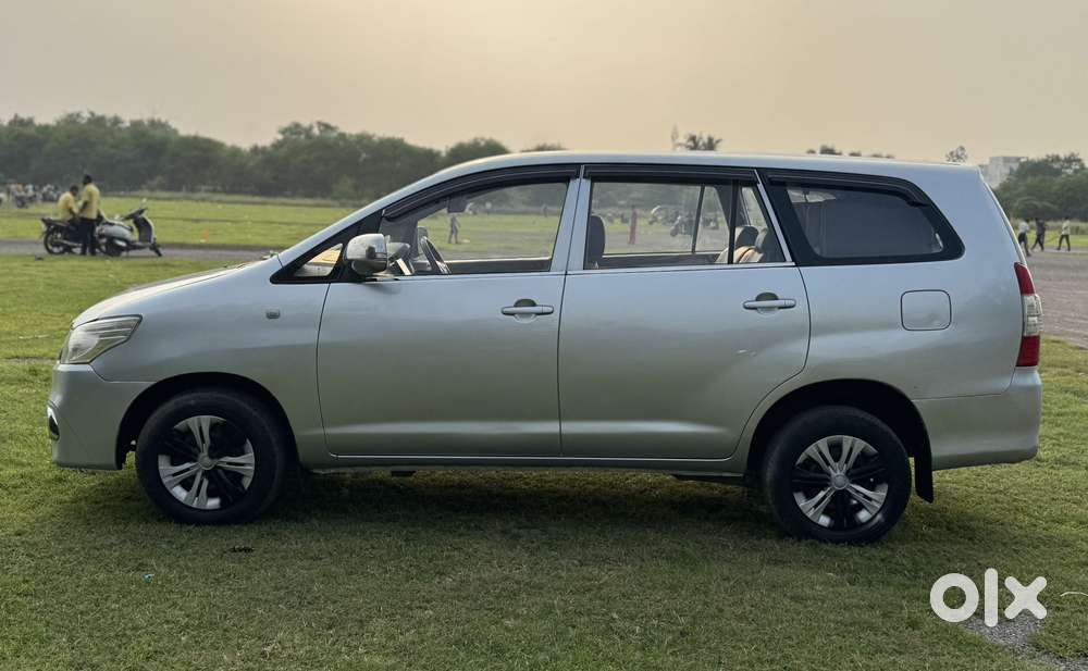 Toyota Innova 2.5 G (diesel) 8 Seater, 2015, Diesel