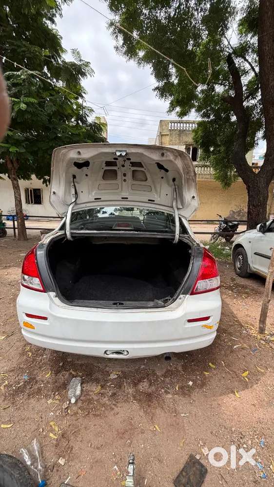 Maruti Suzuki Dzire Tour 2016