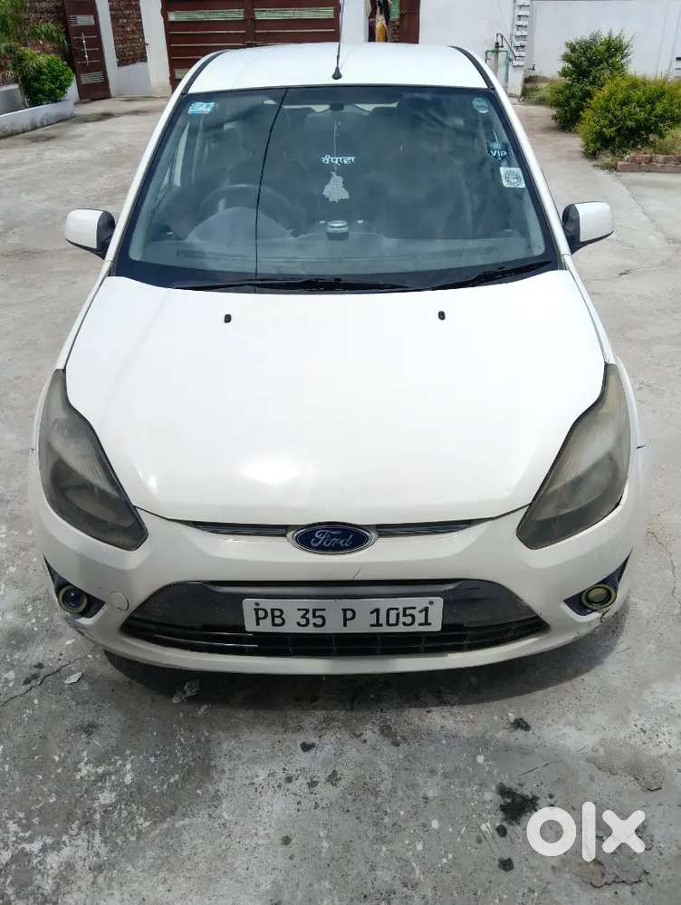 Ford Figo 2012 Diesel 125000 Km Driven