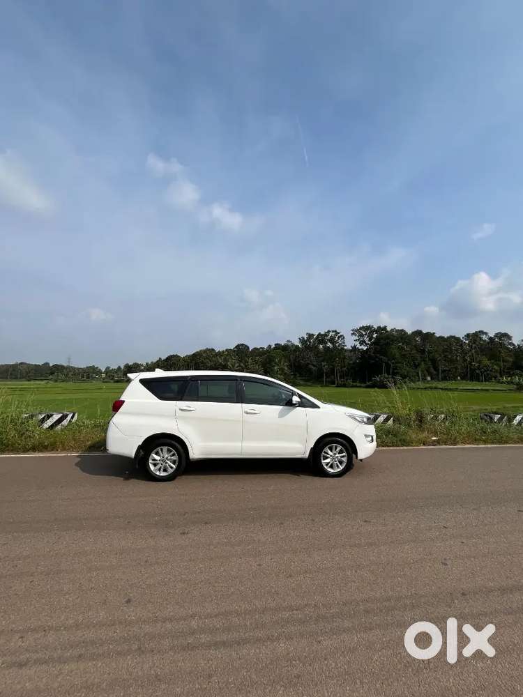 Toyota Innova Crysta 2017