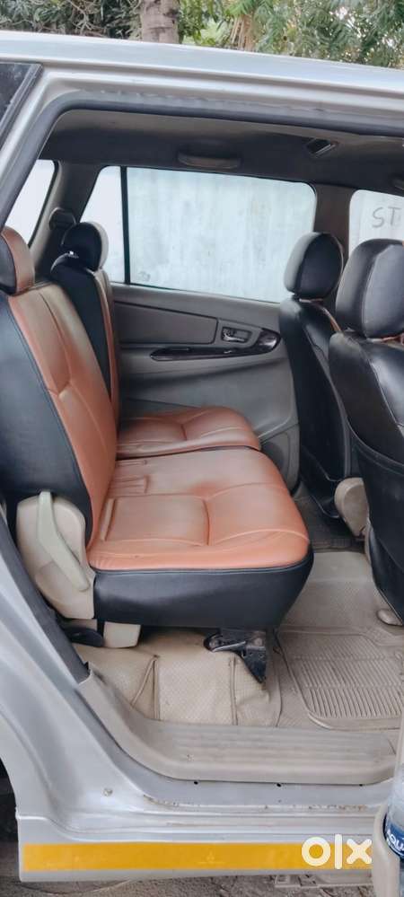 Toyota Innova 2.5 G (diesel) 8 Seater, 2006, Diesel