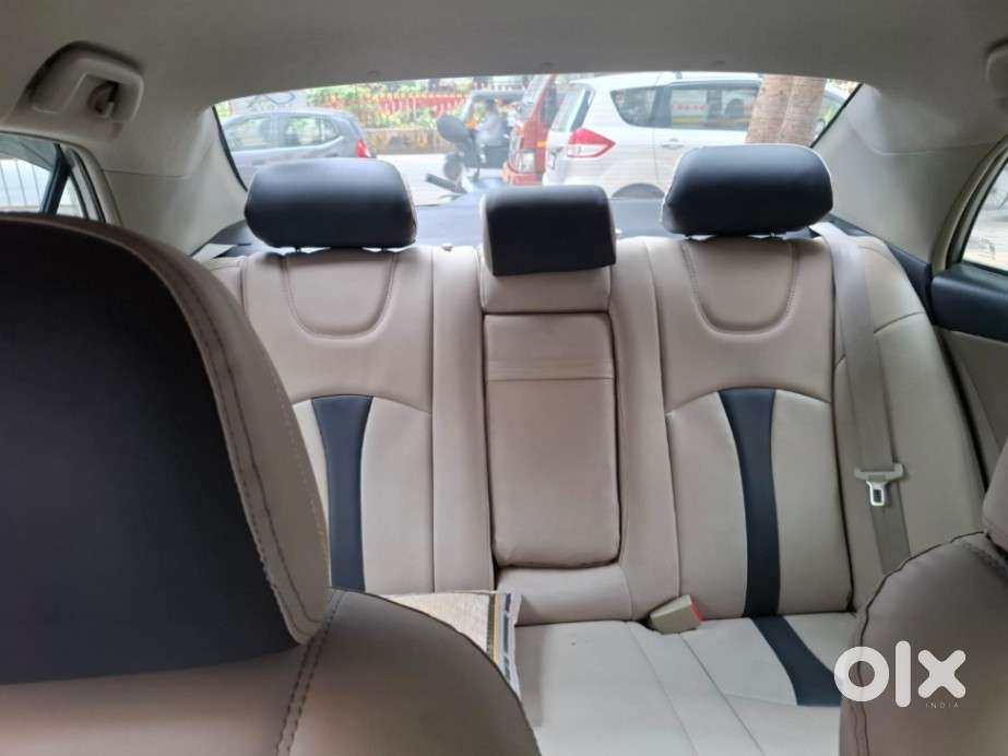 Toyota Corolla Altis G, 2012, Petrol