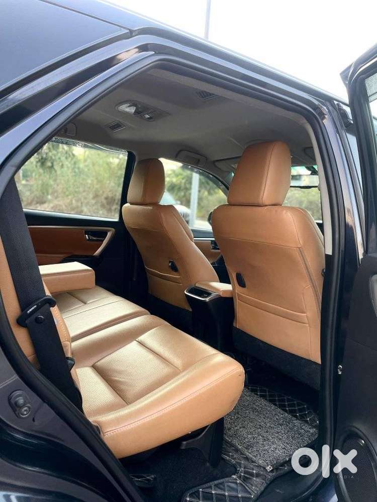 Toyota Fortuner 4x2 At 2.8 Diesel, 2022, Diesel