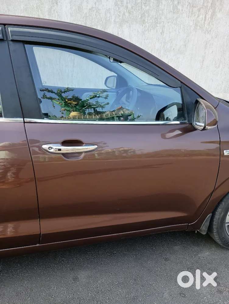 Hyundai Aura 2020 Petrol Amt