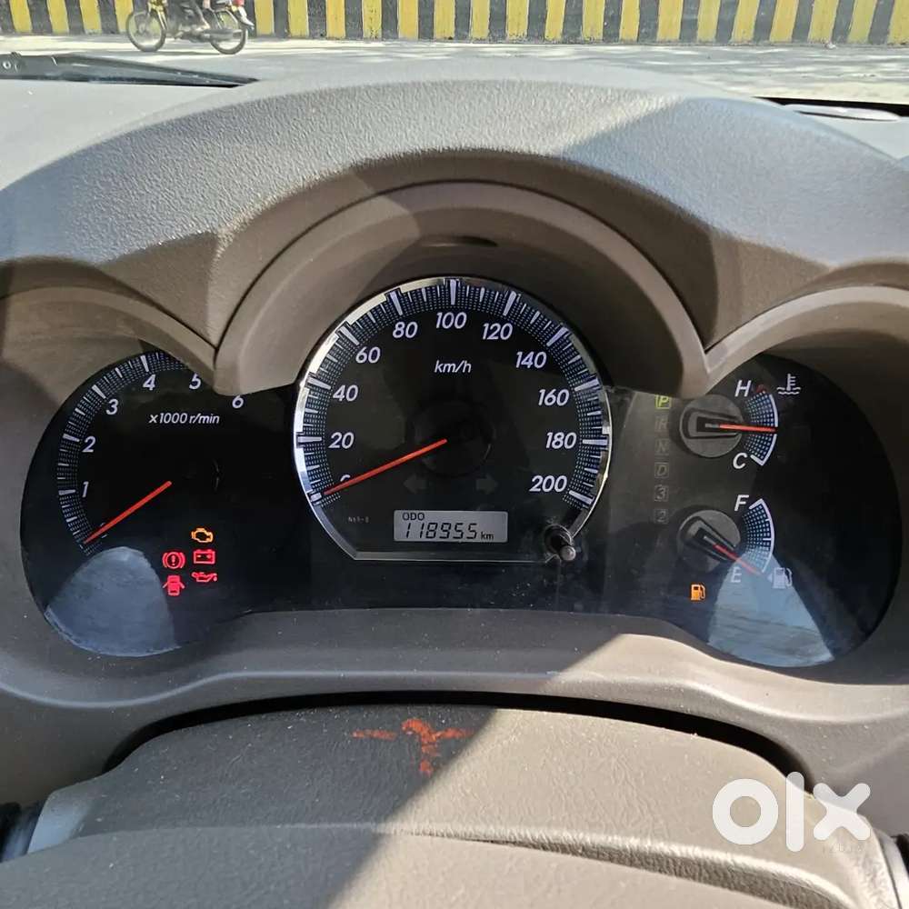 Toyota Fortuner 2012 Model 1 Lakh Running Only