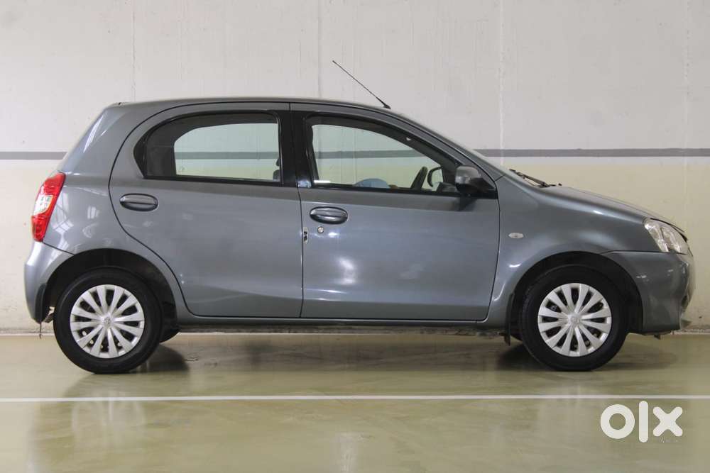Toyota Etios Liva 2013-2014 G, 2013, Petrol