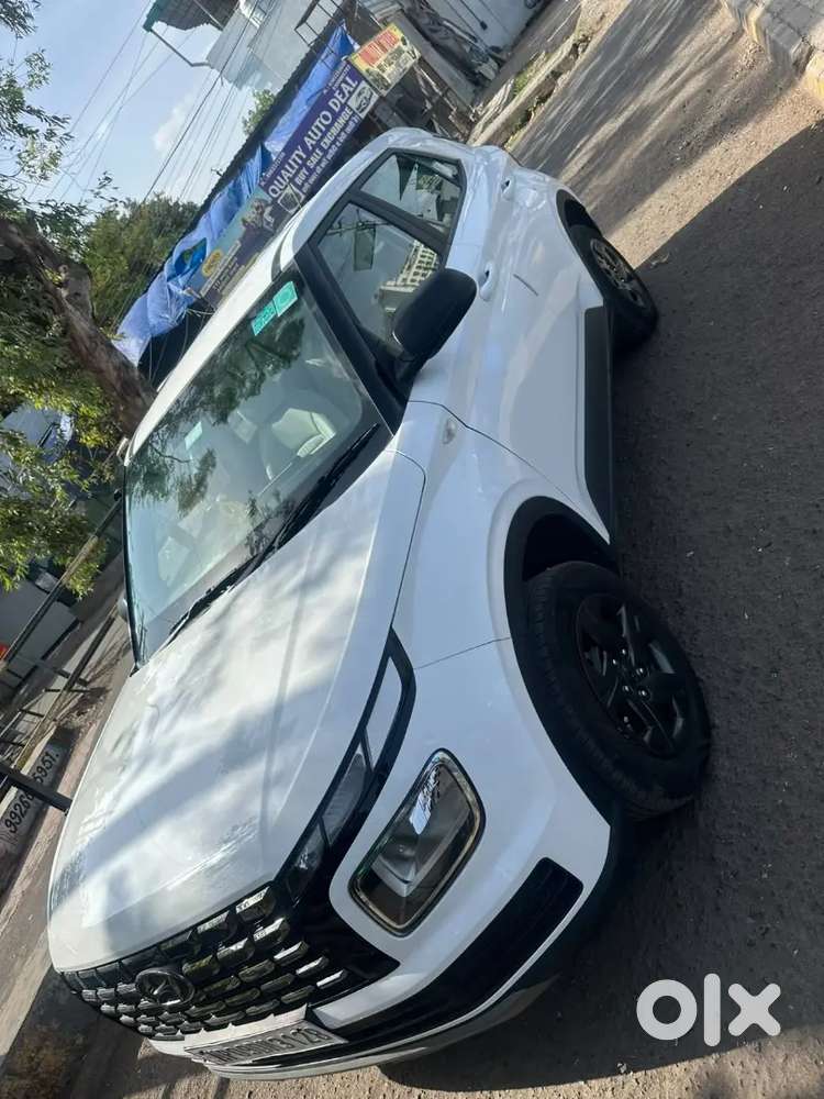 Hyundai Venue Petrol 2024