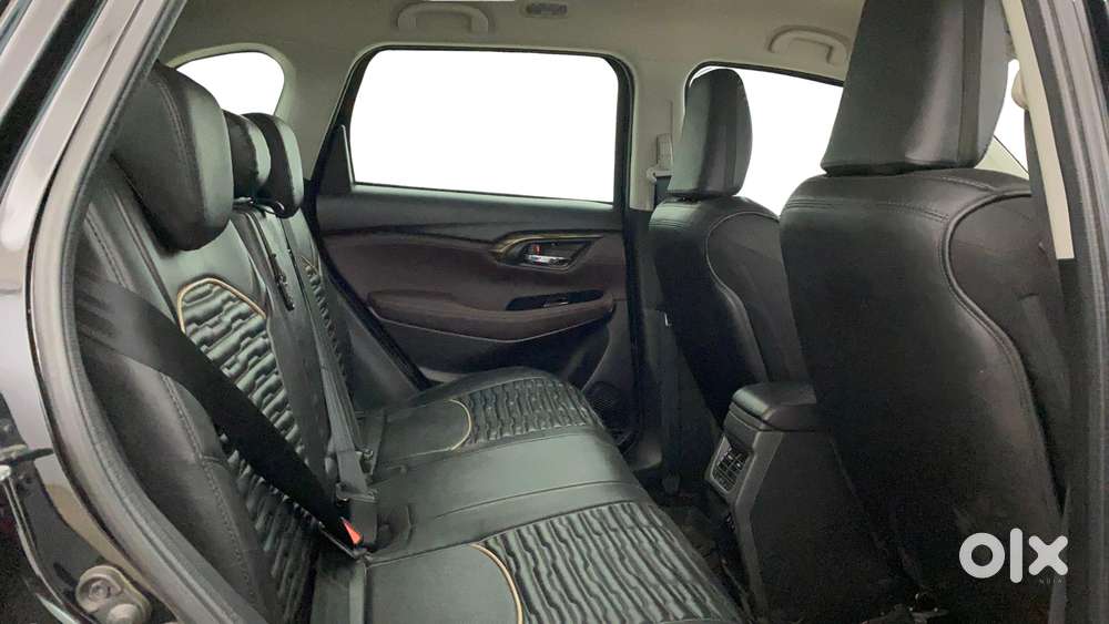 Maruti Suzuki Grand Vitara 1.5 Zeta Smart Hybrid At, 2023, Petrol