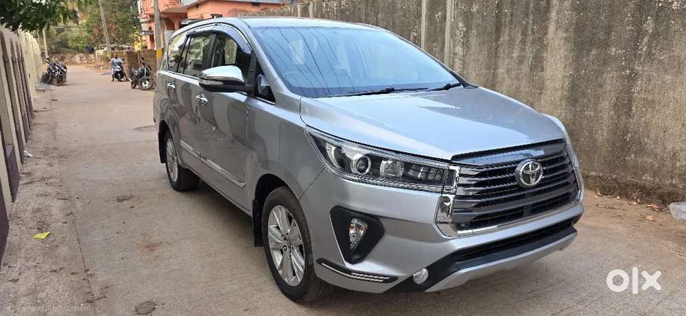 Toyota Innova Crysta 2017 Diesel Well Maintained