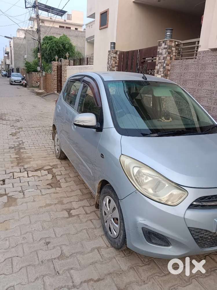 Hyundai I10 Sportz 2011