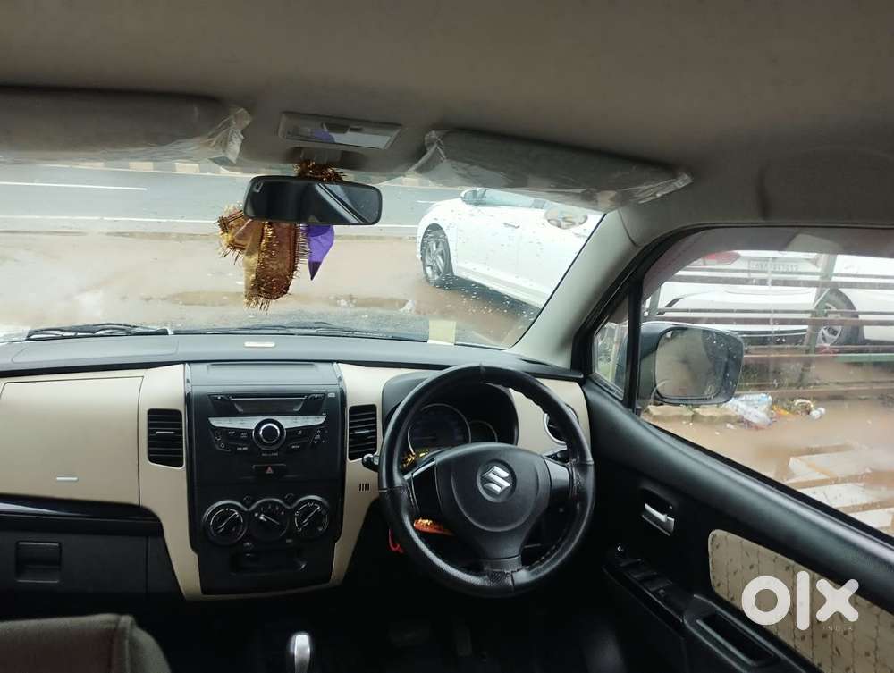 Maruti Suzuki Wagon R Vxi Amt1.2, 2017, Petrol