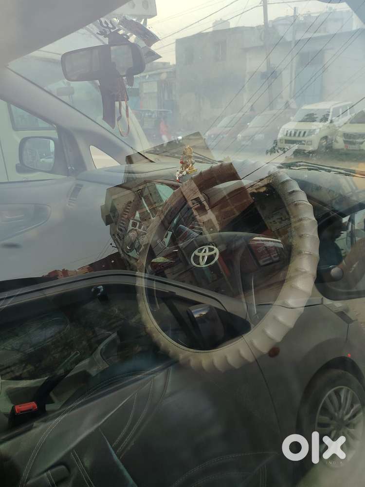 Toyota Innova 2.5 Z Diesel 7 Seater, 2015, Diesel