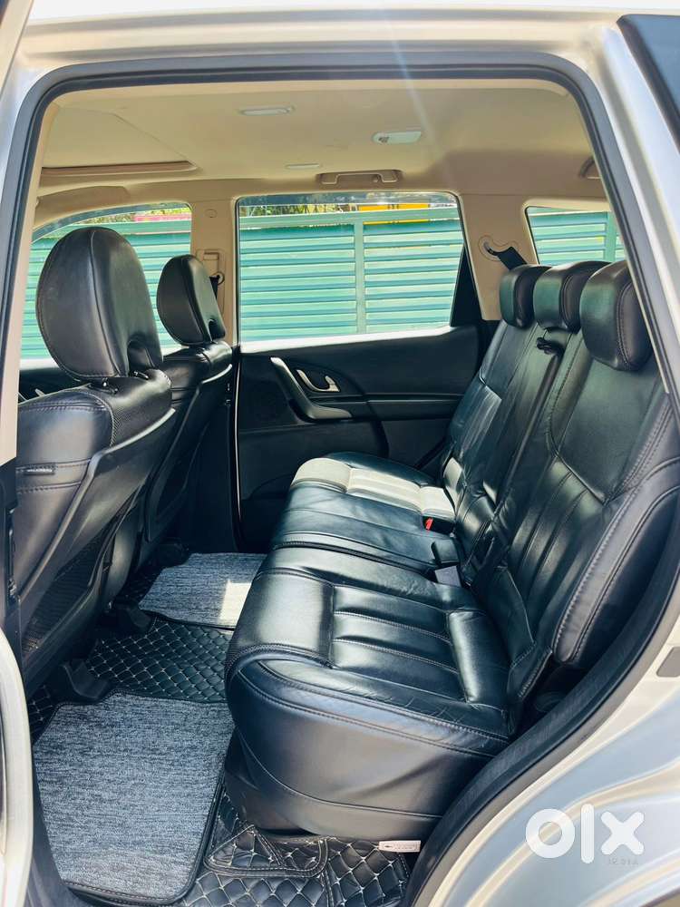 Mahindra Xuv500 2.2 W10, 2017, Diesel